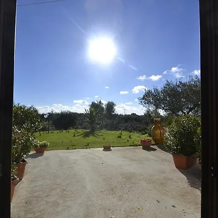 Sleeps 2 Pool Air Con Wifi Cisternino