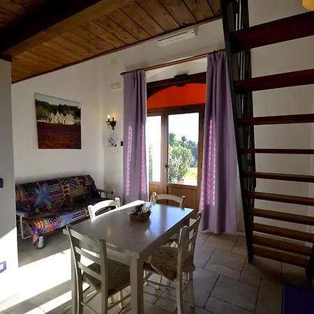 Sleeps 2 Pool Air Con Wifi *